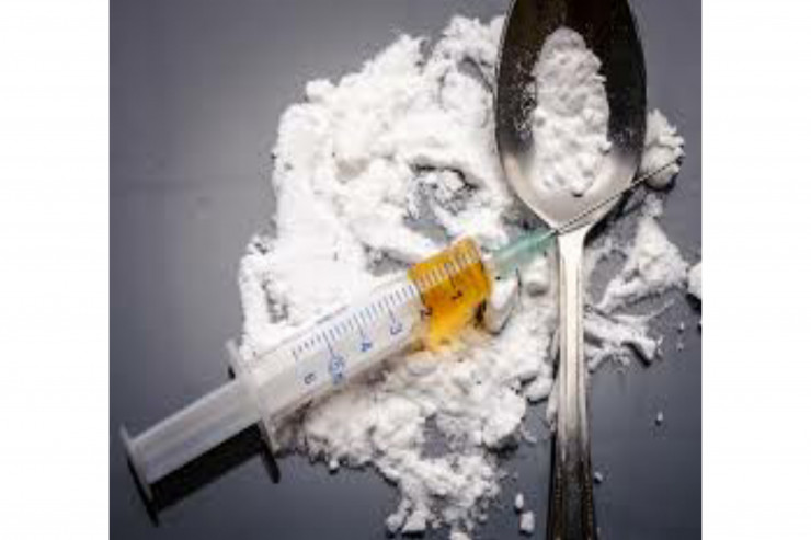 Bakının mərkəzində evdən külli miqdarda heroin tapıldı