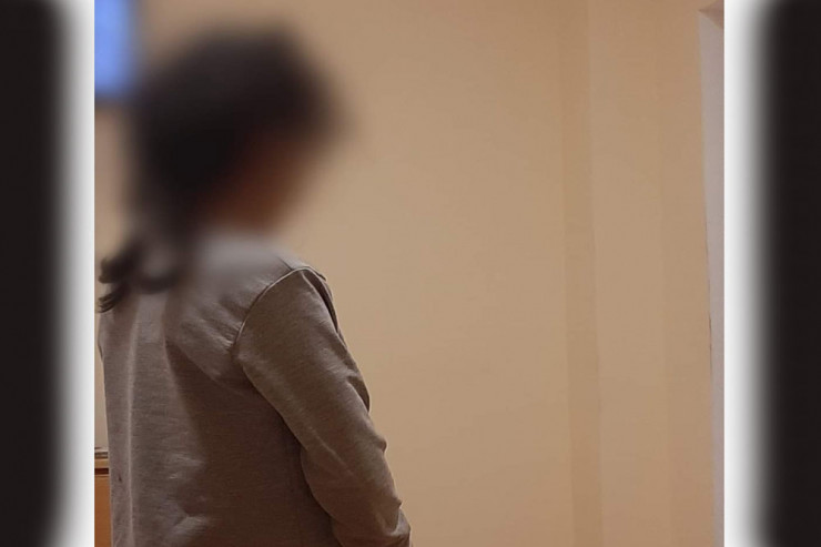 Azərbaycanda ana qeyri-rəsmi nikahdan doğulan QIZINI ATARAQ QAÇDI 