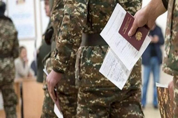 Azərbaycan erməni zabiti geri qaytardı