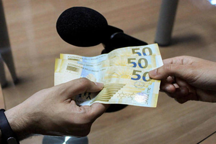 Bakıda 50 manat verməyən şagirdlər dərsə buraxılmır?  - "Araşdırma başladı" 