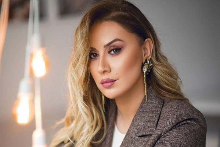 Müğənni Roza Zərgərli