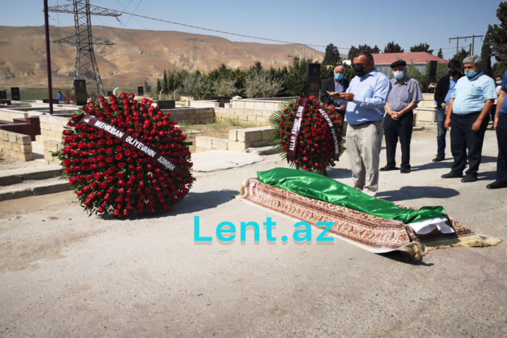 Mehriban Əliyeva Yaqub Zurufçunun dəfn mərasiminə əklil göndərdi - FOTO 