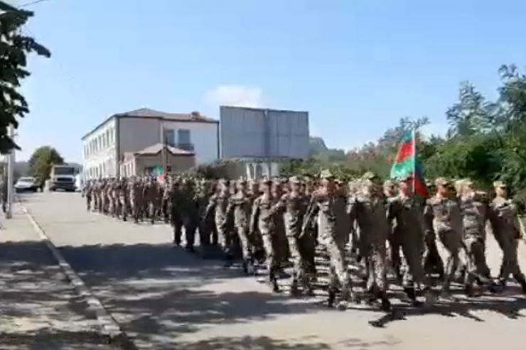 Şuşada hərbi yürüş keçirildi -  VİDEO 