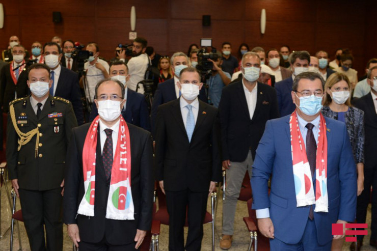 Bakının azad edilməsinin ildönümü münasibətilə Türkiyə səfirliyində tədbir