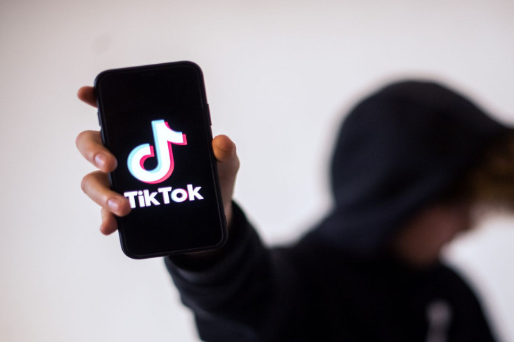 “TikTok”da vaxt məhdudiyyəti: Gündə 40 dəqiqə... 