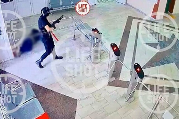 Universitetə hücum edən tələbə belə vuruldu - HADİSƏ ANI 