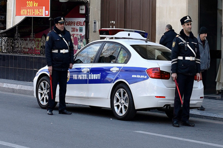 Yol polisi sürücüləri hansı hallarda saxlaya bilməz? - RƏSMİ CAVAB 