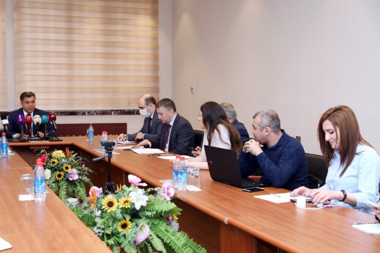 "Azəriqaz"ın baş direktoru ilin birinci rübünün hesabatını verdi -  FOTO  