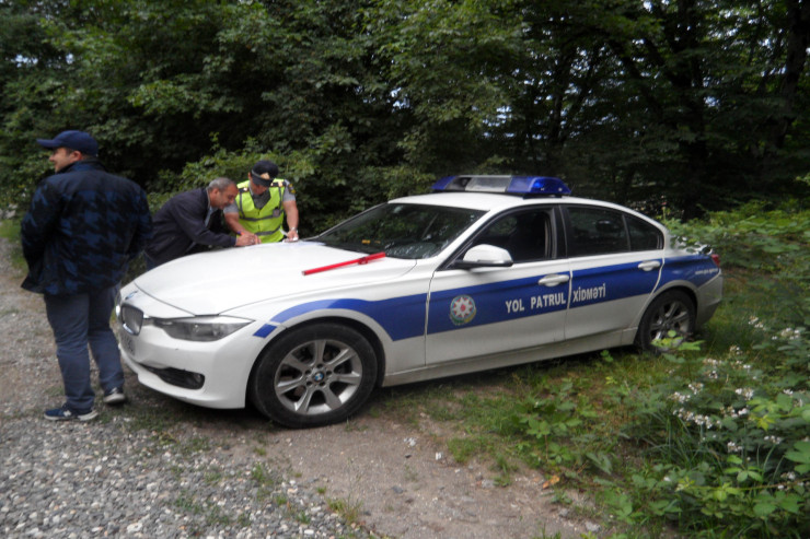 Yol Polisinin maşını kəndə girə bilərmi? - AÇIQLAMA 