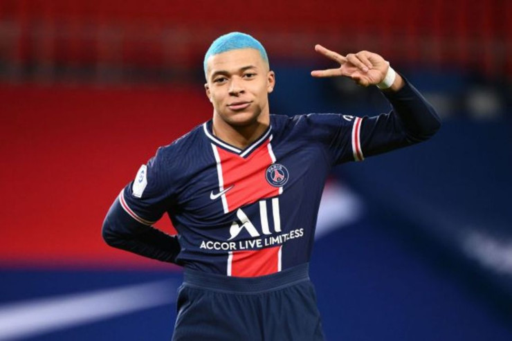 Mbappe İbrahimoviçə çatdı