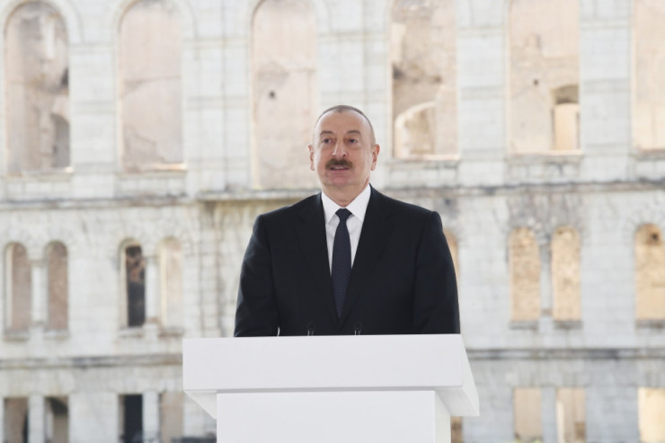Zirvədə Zəfər qurultayı:  Dünyaya elə mesajlar verildi ki...
