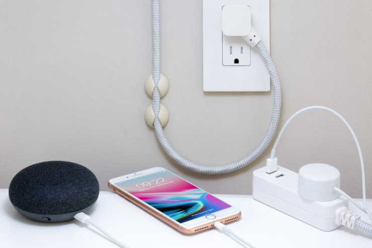 Telefonlarda adapter fərqinə son  qoyuldu