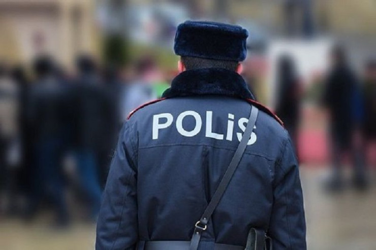 Azərbaycanda polisə  xəsarət yetirdilər 