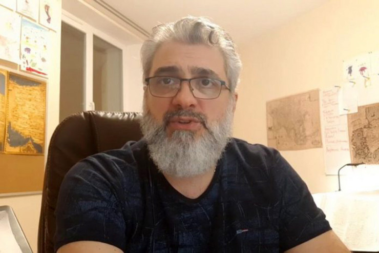 Erməni tarixçisi erməni “tarixçisinə” qarşı – VİDEO 