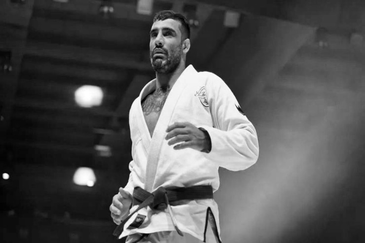8 qat dünya çempionu klubda güllələndi - FOTO 