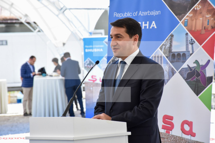 “Prezident nəyi, nə zaman edəcəyini yaxşı bilir" - Hikmət Hacıyev 