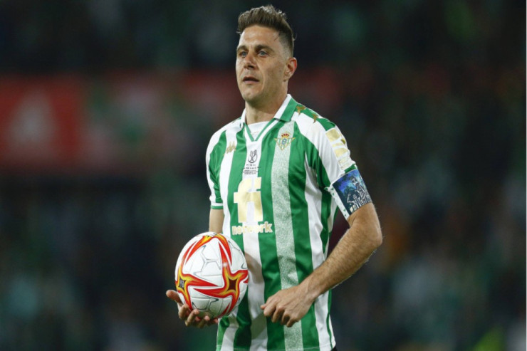 Rəhbərlikdən 41 yaşlı futbolçuya  QADAĞA 