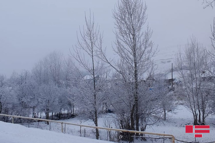 Bu rayonlara qar yağdı-FOTO 