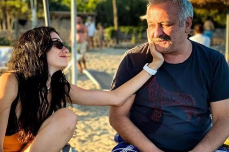 Özündən 19 yaş böyük olan  sevgilisindən   AYRILDI