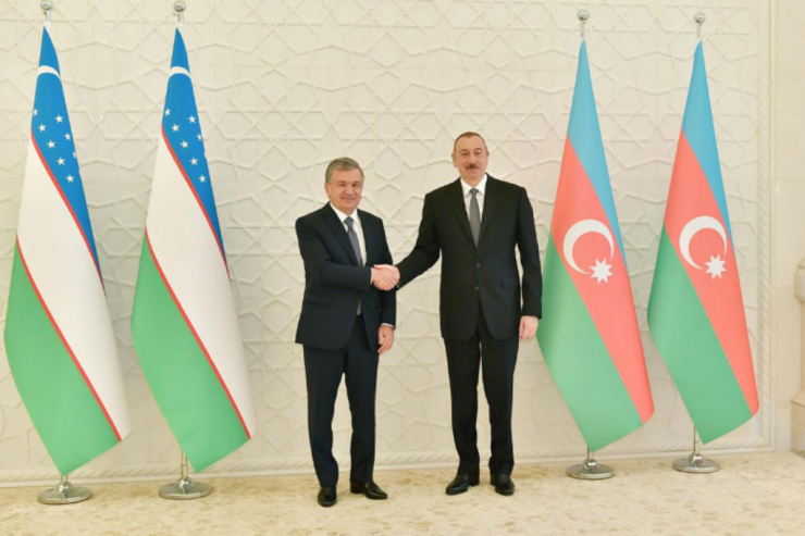 Şavkat Mirziyoyevdən İlham Əliyevə təbrik