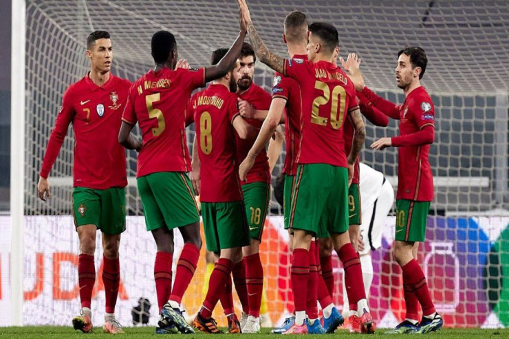 Portuqaliya millisinin baş məşqçisi postuna  iki yeni namizəd 
