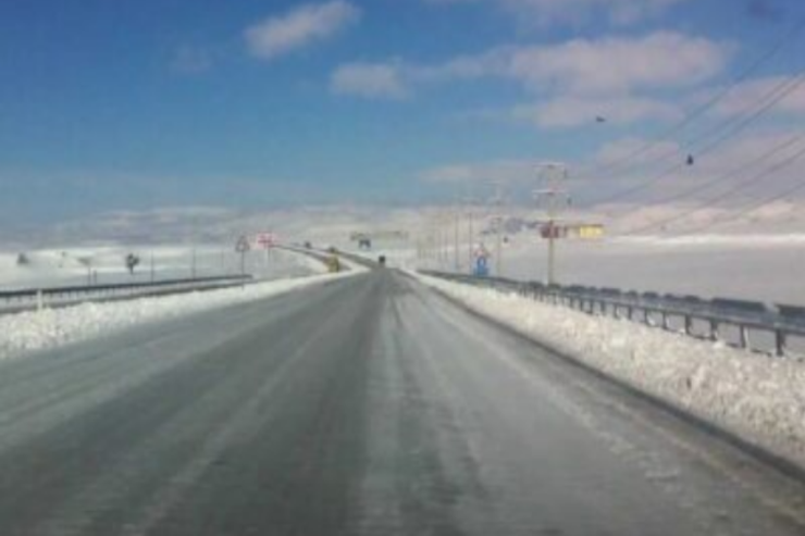 Sabah bu rayonlara gedənlərə XƏBƏRDARLIQ:  Yollar buz bağlayacaq 