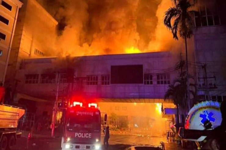 Hotel binası tamamilə  YANDI: 26 ölü  - YENİLƏNİB 