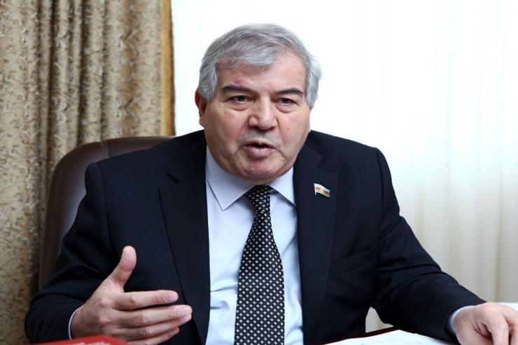 2023-cü ildə soyadlardakı  “ov”dan imtina olunsun   - Sabir Rüstəmxanlı