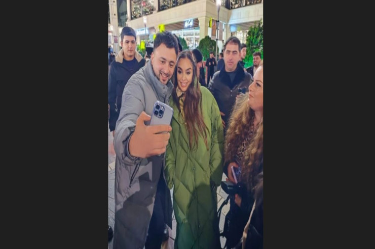 Leyla Əliyeva paytaxt sakinləri ilə görüşdü - FOTO 
