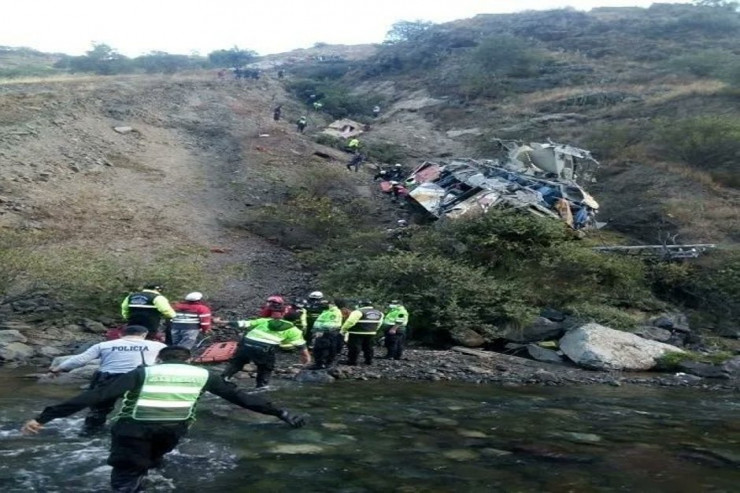 Avtobus aşdı: 22 ölü, 33 yaralı 