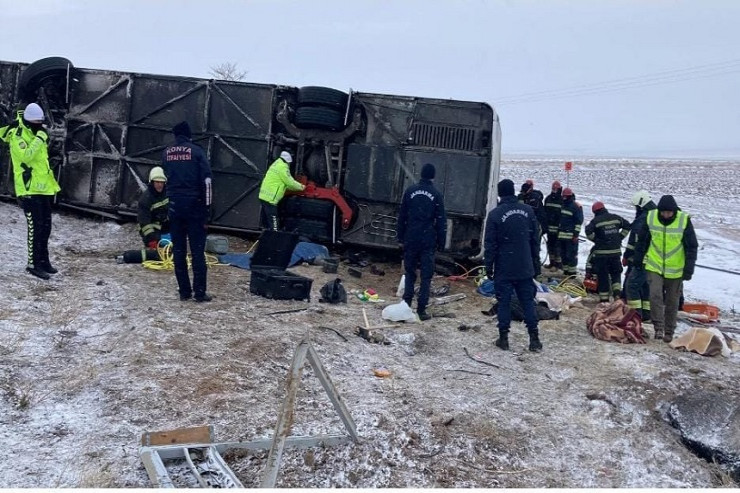 Turist avtobusu aşdı:  6 ölü, 41 yaralı - VİDEO  - YENİLƏNİB 