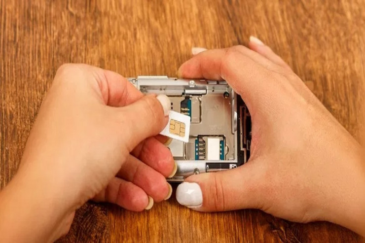 Bakıda bu telefon nömrəsi 65 min manata satılır