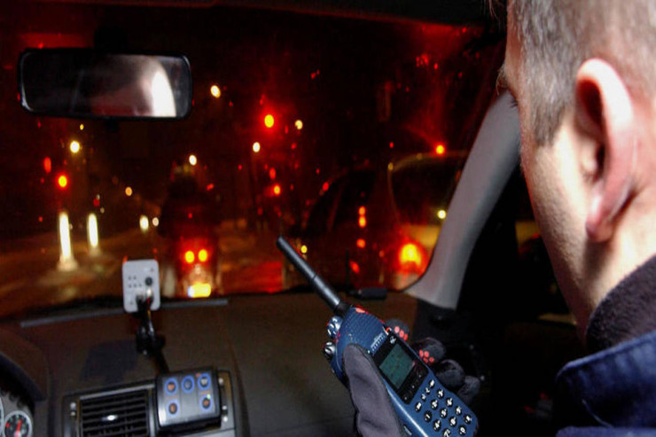 Polis yağ və şokolad oğurlayan gürcüləri saxladı