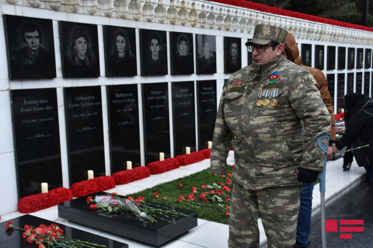 Qəhrəmanlıq salnaməsi:  Azərbaycan 20 Yanvar şəhidlərini anır - FOTOLENT 