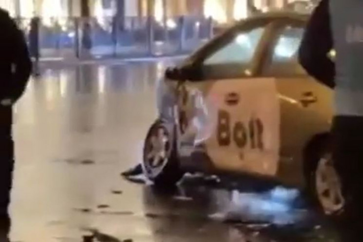Qəza edən maşın