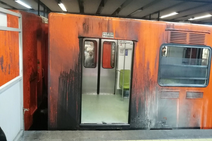 Bu şəhərdə  metroda yanğın   oldu