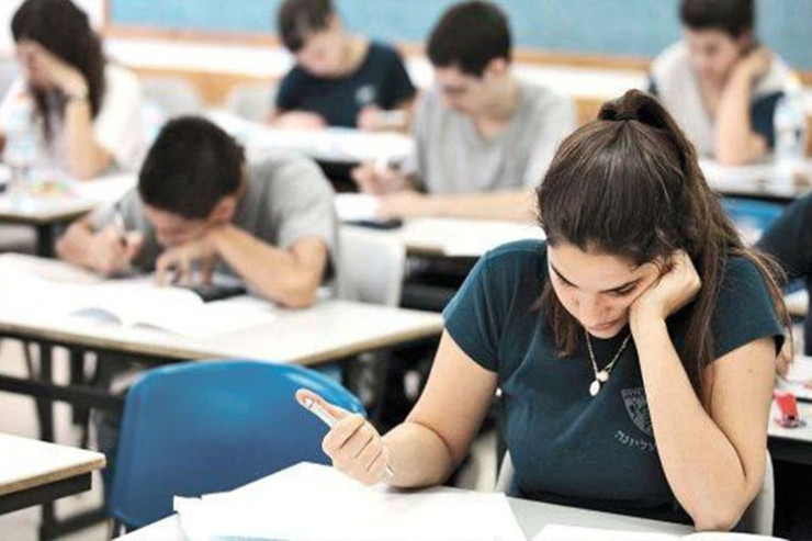Qəbul imtahanından 6 nəfər QOVULDU 