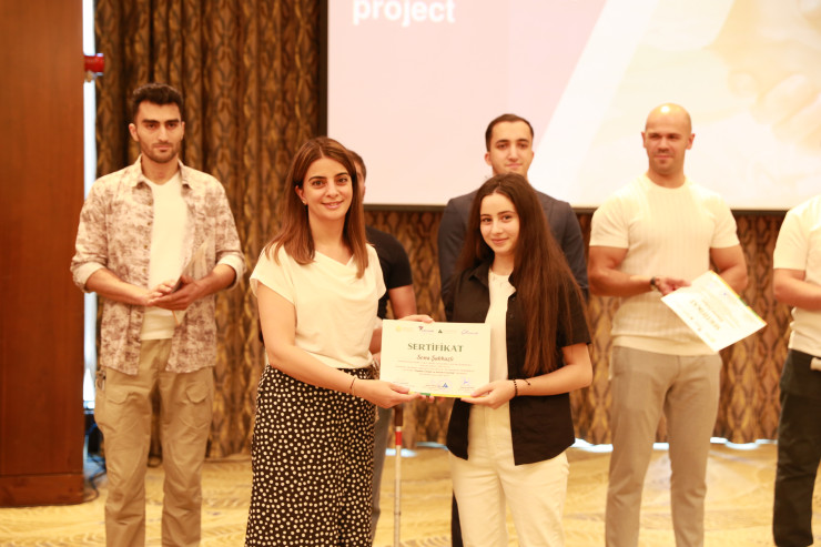 "Azercell"in dəstəyi ilə qazi və şəhid övladları üçün keçirilən peşə təlimləri başa çatıb® 