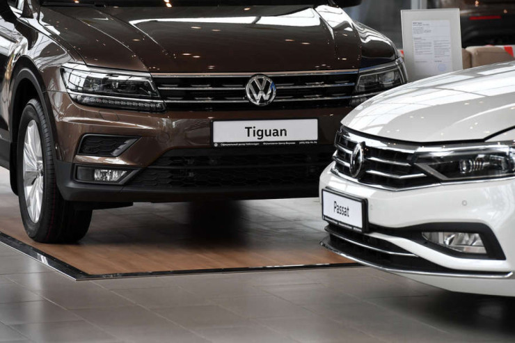 “Volkswagen” Rusiyadakı zavodla bağlı qərar verməyib
