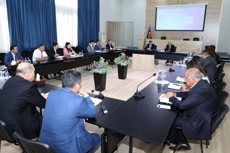 Meşəətrafı məntəqələrin qazlaşdırılması ilə bağlı GÖRÜŞ - FOTO 