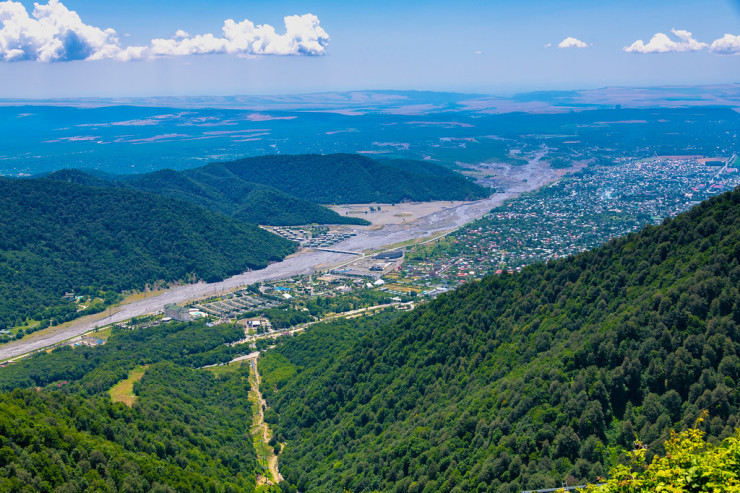 Qəbələdə dağda 3 nəfər  yolu azdı  