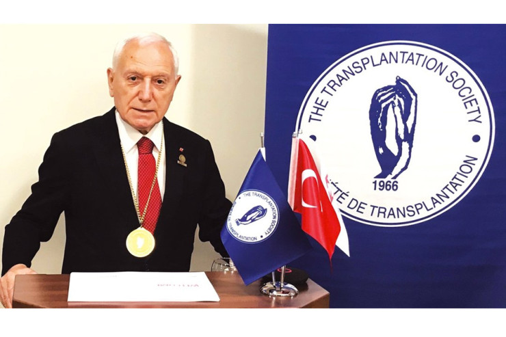 Dünya şöhrətli alim BAKIYA GƏLİR 