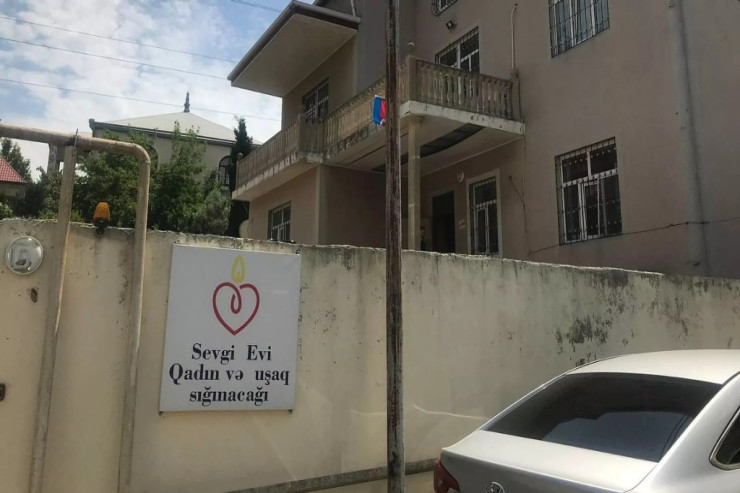 "Uşağın başında spirt yandırırdılar" - Bakıdakı sığınacaq barədə ŞOK İDDİA 