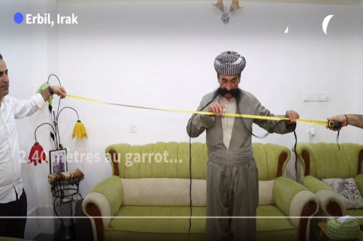 İllərlə qırxılmayan bığ belə olur -VİDEO 