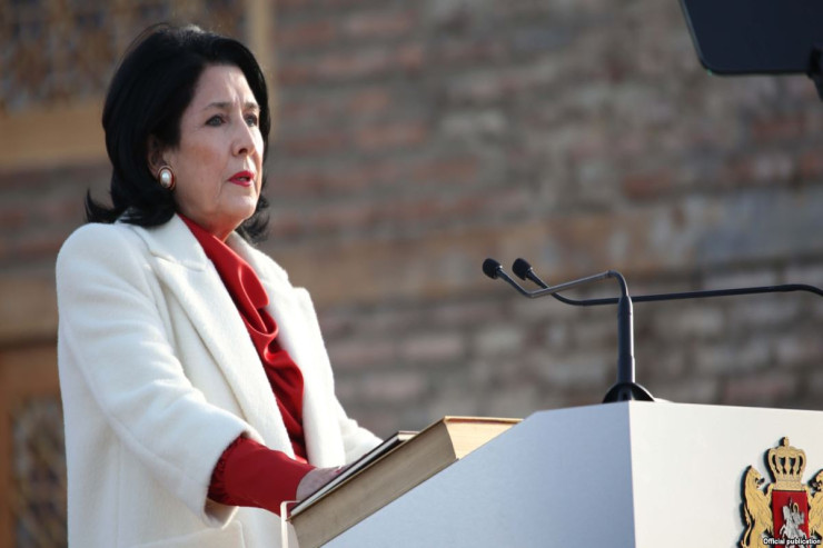 Gürcüstan prezident  məhkəməyə verildi  