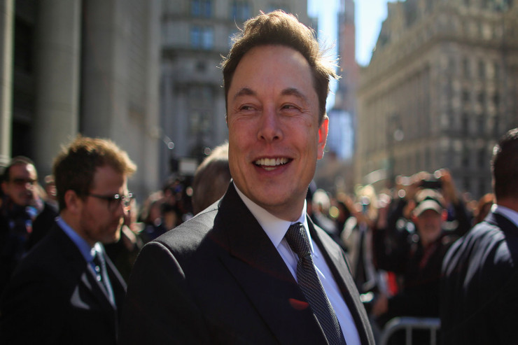 İlon Musk "YouTube"-u  ələ saldı  