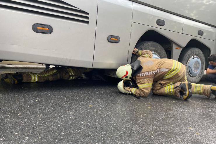 Avtobusdan gələn  QƏRİBƏ SƏS:    Motorxanada adam GİZLƏNDİ 