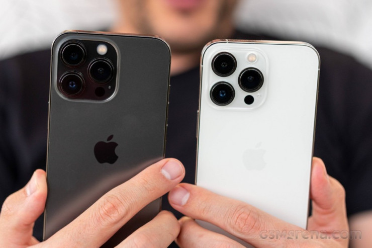 "Iphone" un qiyməti bir gecədə 700 manat   bahalaşdı