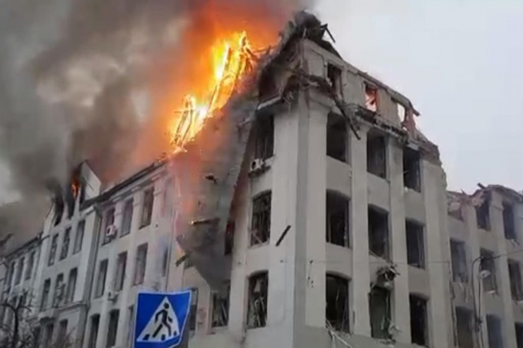 Xarkovda vurulan Polis binası