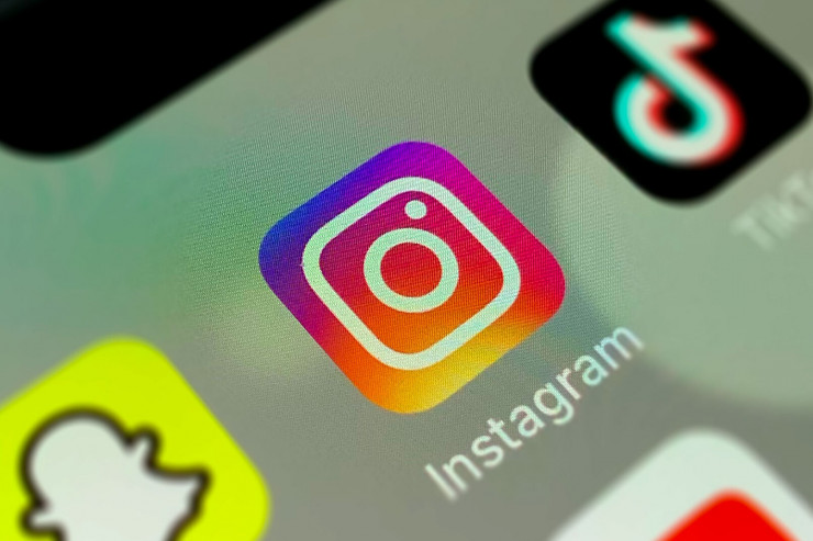 “Instagram”a hekayələri BƏYƏNMƏ  funksiyası gəldi - FOTO 